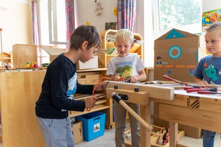 DELOVNA MIZA/PONK OTROŠKI  WB 106 MINI