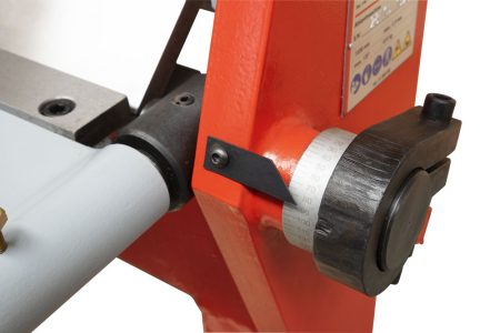 Poševni stroj AKM1520