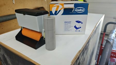 e221e528-e083-4e36-9340-4153067ebc0e (1) VALJČEK ZA NANOS LEPILA EM125 T 180mm VIRUTEX