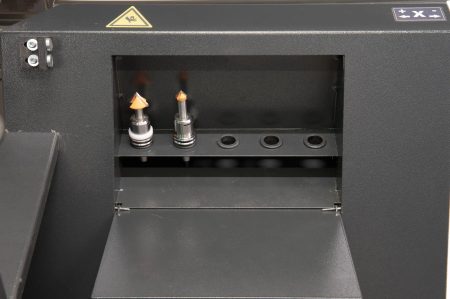 CNC FM 3000 VERTIKALNI VRTALNI STROJ